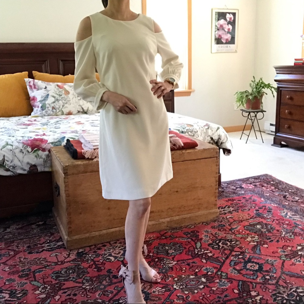 🍎 5/$15 ELIZA J cold shoulder cream textured dress